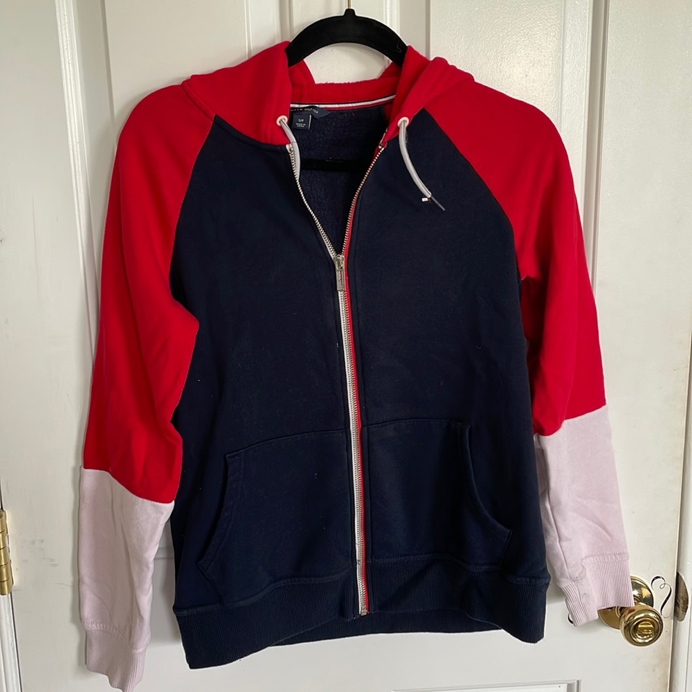 Tommy Hilfiger
